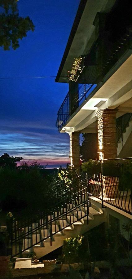 Holiday Apartment Arman Vizinada Luaran gambar